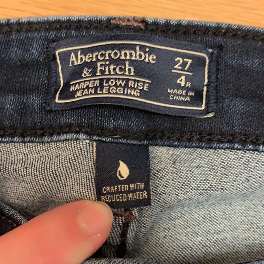 Abercrombie Harper Jean Legging - Dark Wash - Picture 3 of 6